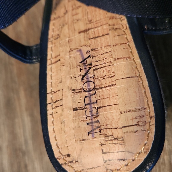 Merona Wedges - Size 9 - Picture 3 of 7